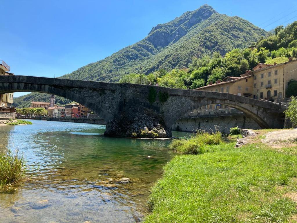הוילה סן פלגרינו טרמה Al Ponte Vecchio מראה חיצוני תמונה